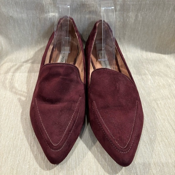 STEVE MADDEN Sz 40 Vegan Leather Slip On Pointy Toe Cap Elegant Ballet Flats - Picture 2 of 9